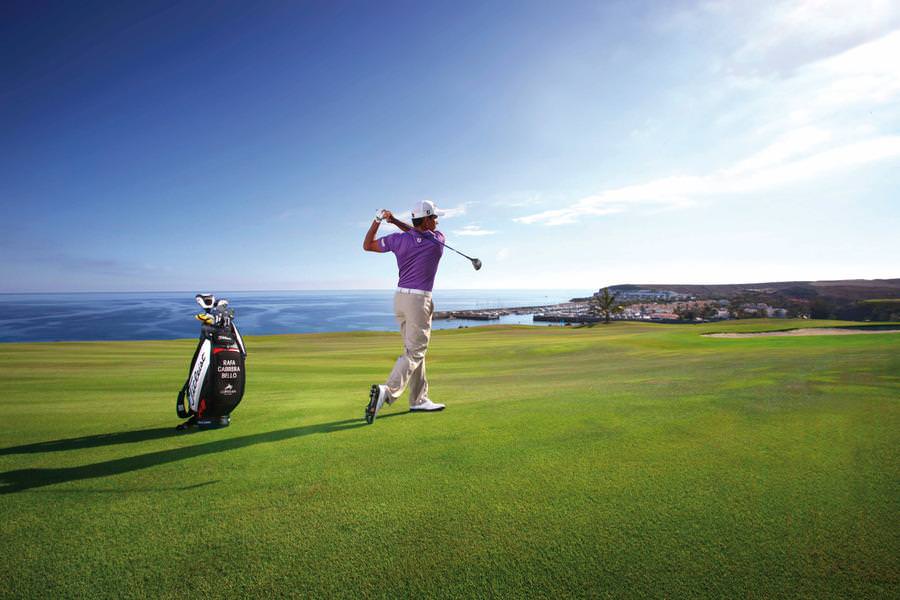 Turnamen Golf bertajuk Tri-Nations (Indonesia-Malaysia-Singapura) Friendship Golf 2017 rencananya akan berlangsung pada tanggal 31 Agustus-3 September 2017 bertempat di Palm Spring Golf and Beach Resort Batam.