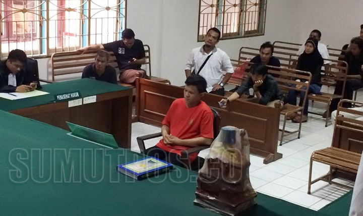 Foto: Parlindungan/Sumut Pos Terdakwa Pengiriman 270 Kilogram Sabu Divonis Mati.