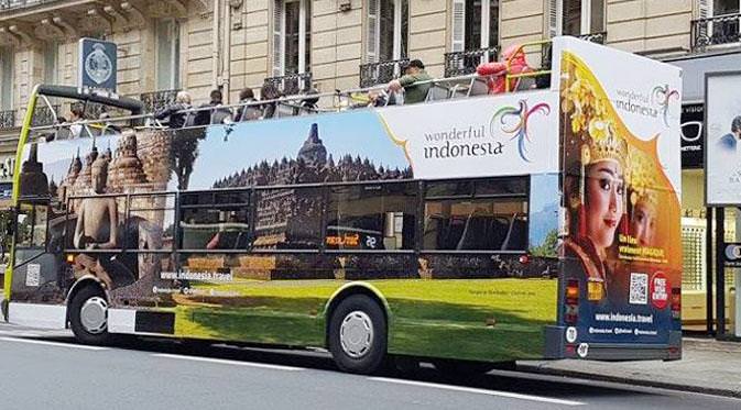 Bus Wonderful Indonesia di Paris yang terkenal dengan lanskap Menara Eiffel mulai tanggal 12 September hingga 9 Oktober 2017, mendatang.
