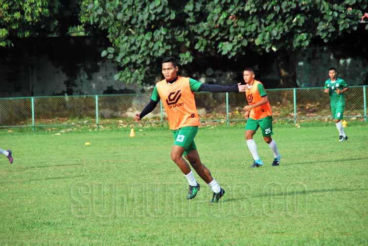 Foto: Doni Hermawan/Sumut Pos Roni Fatahillah dkk aka menghadapi Mencirim City di Stadion Mini Mencirim, Rabu (25/10) sore ini.