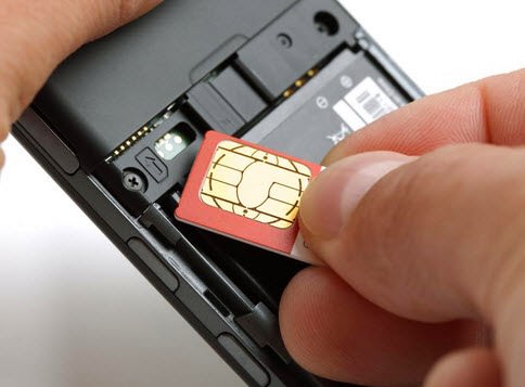 Kebijakan registrasi subcriber identification module (SIM card) yang terintegrasi dengan nomor induk kependudukan (NIK) dan kartu keluarga (KK) akan mempercepat kepolisian dalam mengetahui identitas pelaku kejahatan.