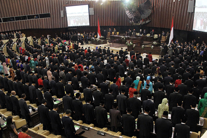 Suasana Sidang Paripurna MPR RI Pengucapan Sumpah Anggota DPR RI dan DPD RI di Ruang Sidang Paripurna MPR RI, Senayan, Jakarta, Rabu (1/10). Foto: Ricardo/JPNN.com