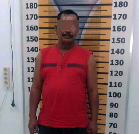 Foto: Sopian/Sumut Pos DIAMANKAN: Adlan Lubis diamankan di Mapolres Tebingtinggi usai pesta sabu bersama dua rekannya, Senin (25/6) petang.   SOPIAN/SUMUT POS