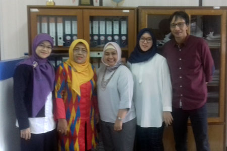 IST BERSAMA: Panitia STIK-P ICC foto bersama Ketua Aspikom Sumut usai beraudiensi, Kamis (6/9).