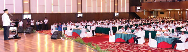 foto-foto pemko medan for sumut pos ARAHAN: Wali Kota Medan HT Dzulmi Eldin saat menyampaikan arahan pada  pembukaan Raker Kerja Pelaksanaan Program/Kegiatan Pembangunan Kota 2019 di Hotel Grand Aston Medan, Rabu (27/2).