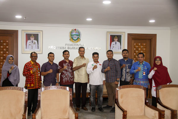 pran hasibuan/sumut pos AUDIENSI: Wagubsu, Musa Rajekshah menerima audiensi Pengurus Wilayah Kesatuan Aksi Mahasiswa Muslim Indonesia Sumut di Kantor Gubernur Jalan Pangeran Diponegoro Nomor 30 Medan.