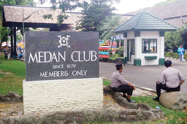 sumut pos Medan Club: Suasana di luar gedung Medan Club. Di dalam gedung ini akan dibangun tempat hiburan malam, Night Party.