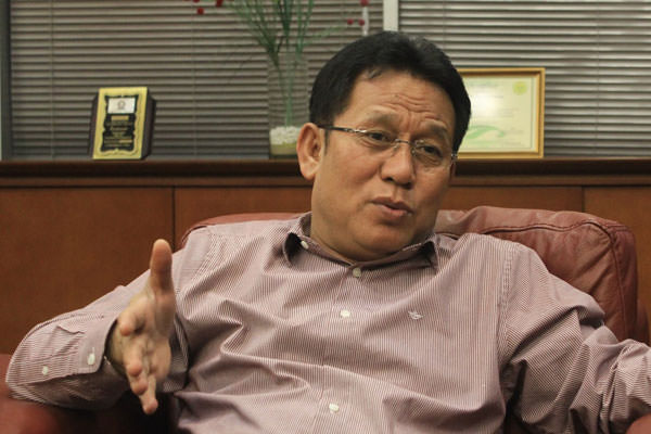 Syawal Gultom  Rektor Unimed