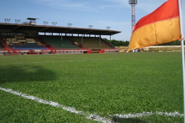 net KUMUH: Kondisi Stadion Andi Mattalatta telihat kumuh.