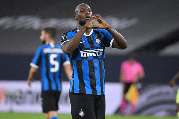 SELEBRASI: Striker Inter Milan Romelu Lukaku selebrasi usai mencetak gol pembuka kemenangan Nerazzurri atas Getafe.