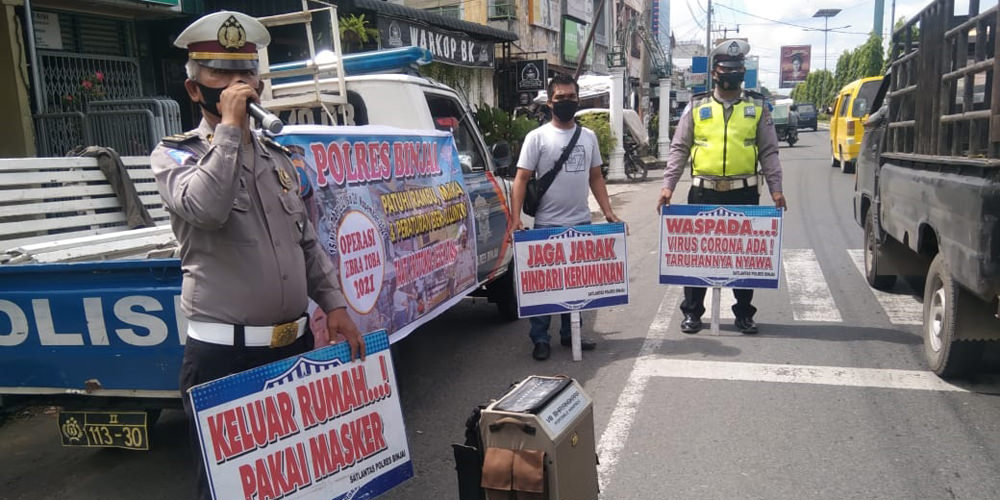 PROKES: Operasi Zebra yang dilakukan Satlantas Polres Binjai mengajak masyarakat patuhi prokes.