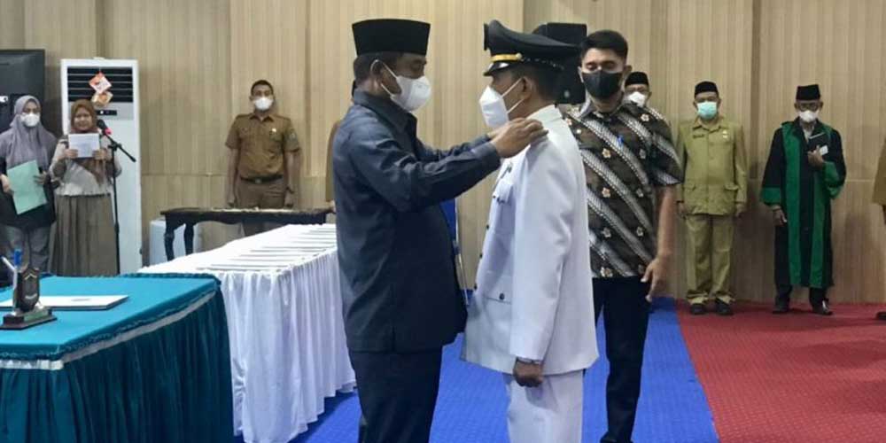 PELANTIKAN: Camat Binjai Utara, Wahyudi Hasibuan dilantik oleh Wali Kota Binjai, H Amir Hamzah pada Jumat (21/1) lalu.Diskominfo Binjai.
