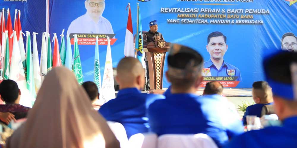 LANTIK: Ketua DPD KNPI Sumut lantik Pengurus DPD KNPI Batubara masa bakti 2021-2024. MUKHLIS/SUMUT POS.