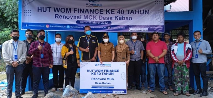 WOM Finance Renovasi MCK Jelang HUT ke-40.(ist).