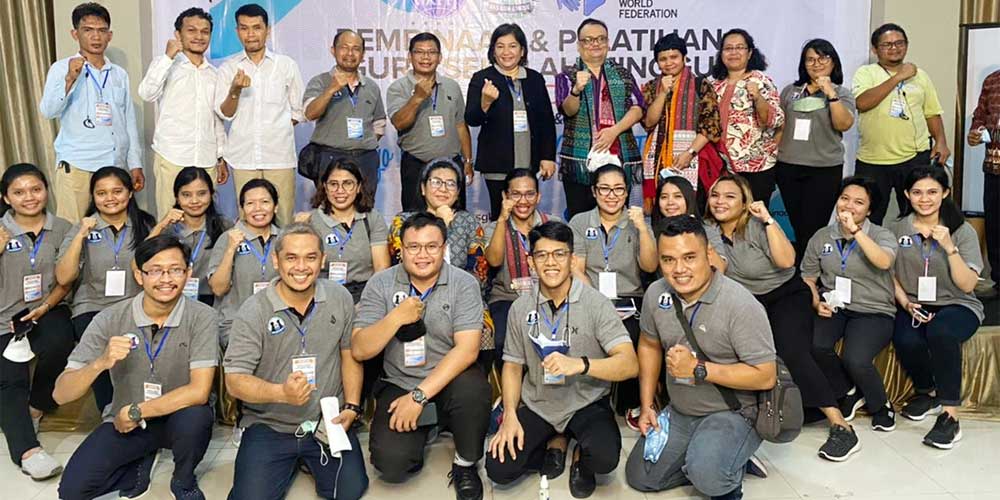 BERSAMA: Seluruh Panitia dan Narasumber yang hadir pada acara Pelatihan Guru Sekolah Minggu GKPI se-Indonesia Tahun 2022 di Hotel Saka Medan kemarin.istimewa/sumutpos.