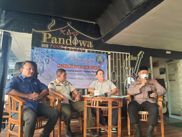 Ngabuburit sambil Ngobrol Santai dan Berbuka Puasa digelar PW IWO Sumut.(ist)