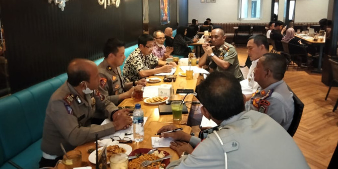 KOORDINASI: Rapat koordinasi yang dilakukan Satlantas Polres, Dishub, Disperindag dan Satpol PP Binjai, Kamis (31/3).