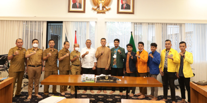 audiensi: Wagub Sumut Musa Rajekshah menerima audiensi BEM SI Korda Sumut di Rumah Dinas Jabatan Wagub Sumut.