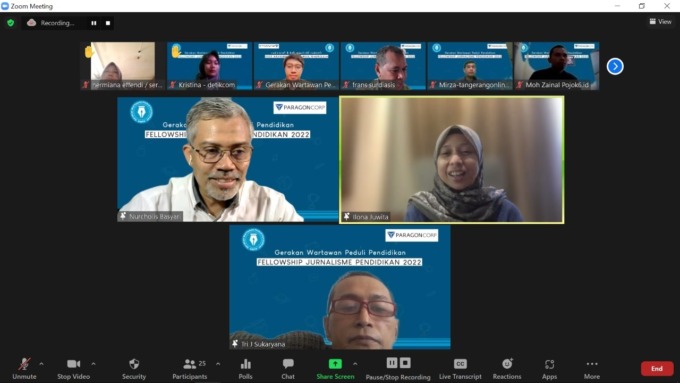 Ilona Juwita saat mengisi materi secara daring kepada Peserta FJP Batch IV Tahun 2022.