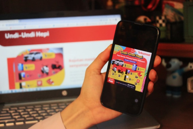 Telkomsel kembali hadirkan “Undi-Undi Hepi” program undian tukar poin  berhadiah menarik seperti 1 unit mobil Mitsubishi Expander, 3 unit Yamaha NMax, 2 unit Honda Beat, 1 unit Smarphone Iphone 13 Pro, 10 unit Smartphone Samsung, jutaan rupiah saldo Link