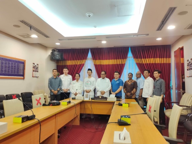 AUDIENSI: Petanesia Sumut saat audiensi kepada Ketua DPRD Sumut, Baskami Ginting di Gedung DPRD Sumut, Kamis (9/6).