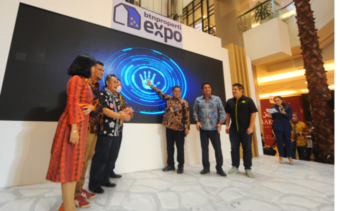 Direktur Consumer Bank BTN Hirwandi Gafar, dalam pembukaan BTN Property Expo, Senin (17/10).