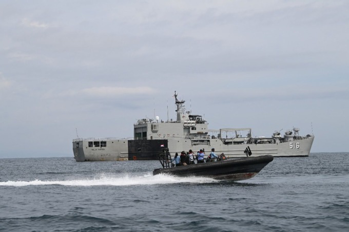 SIAGA:  Seluruh kapal perang yang dikerahkan TNI Angkatan Laut sudah ada di sekeliling Pulau Bali. Mereka ditempatkan pada titik-titik strategis untuk pengamanan agenda puncak KTT G20 hari ini, Selasa (15/11) dan besok.