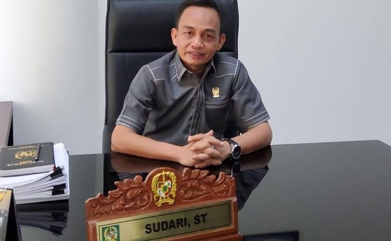 Ketua Komisi II DPRD Medan, Sudari ST.