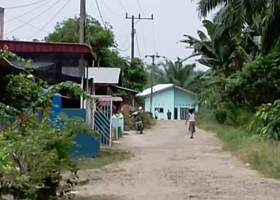 Rumah terduga teroris IS di Dusun X Desa Paya Bagas Kecamatan Tebingtinggi Kabupaten Sergai kondisi sepi.