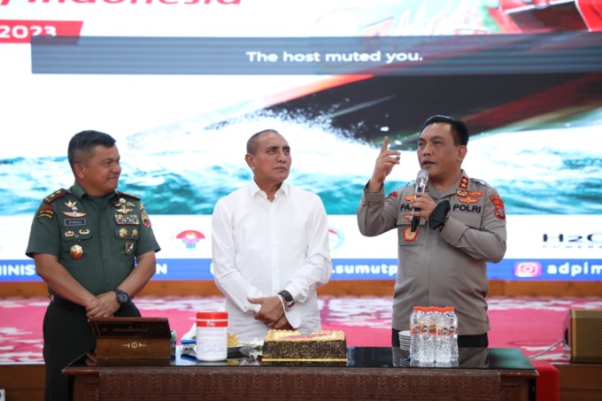 paparan:  Kapolda Sumut Irjen Pol RZ Panca Putra Simanjuntak memaparkan persiapan  penyelenggaraan Kejuaraan Dunia F1 Power Boat di Aula Tengku Rizal Nurdin Medan, Kamis (19/1).