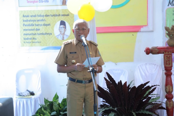 SAMBUTAN: Bupati Asahan H. Surya BSc beri sambutan pada pencanangan sub pin polio.ISTIMEWA/sumut pos.