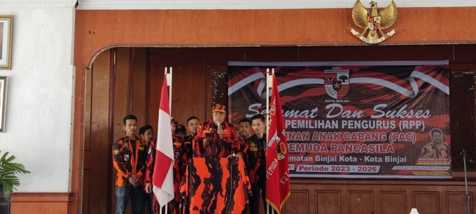 BUKA: Ketua MPC PP Kota Binjai, J Payo Sitepu saat membuka RPP Kecamatan Binjai Kota di Pendopo Umar Baki, Jalan Veteran, Kelurahan Tangsi, Binjai Kota. (IST)