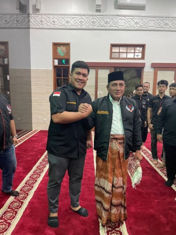 Ketua DPC 234SC Medan Octo Gabriel M Simangunsong usai Shalat subuh bersama Gubsu, Edi rahmayadi di Mesjid komplek rumah dinas Gubsu, Kamis (23/3/2023).(ist)