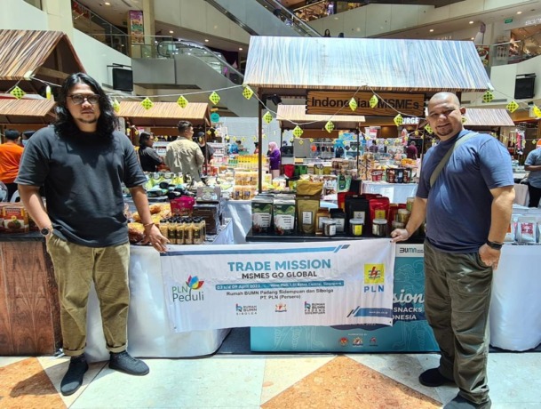 BAZAAR: Rumah BUMN Padangsidimpuan dan Sibolga dalam Program Kadin Trade Mission MSMES Go Global di Singapura.