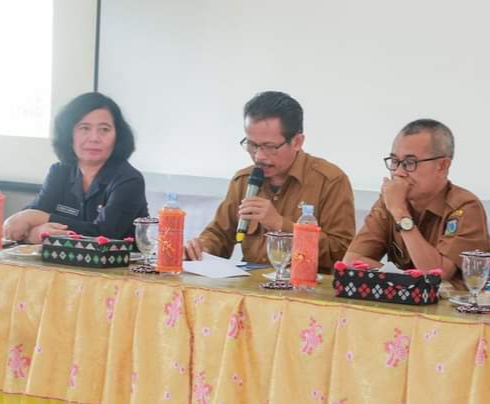ist SOSIALISASI: Plt Sekda Kota Tebingtinggi Bambang Sudaryono membuka Sosialisasi Stunting dan Bahaya Kanker Serviks bagi masyarakat se Kota Tebingtinggi , Senin (22/5).