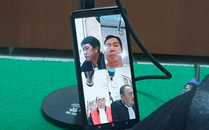 Putra Martono alias David Putra terdakwa dugaan penipuan menjalani sidang ber agendakan eksepsi di PN Medan, Rabu (24/5).