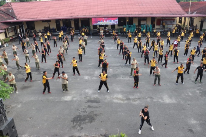 Kapolres Tebingtinggi AKBP Andreas Luhut Jaya Tampubolon bersama Pj Wali Kota Tebingtinggi Muhammad Dimiyathi dan Komandan Koramil 13 Tebingtinggi Kapten Inf Yudi Candra.(Sopian)