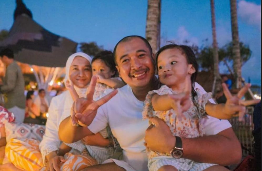 Ade Jona Prasetyo Calon Anggota Legislatif DPR RI daerah pemilihan Sumut 1 dari Partai Gerindra yang juga Ketua Umum BPD HIPMI Sumut periode 2021-2024.
