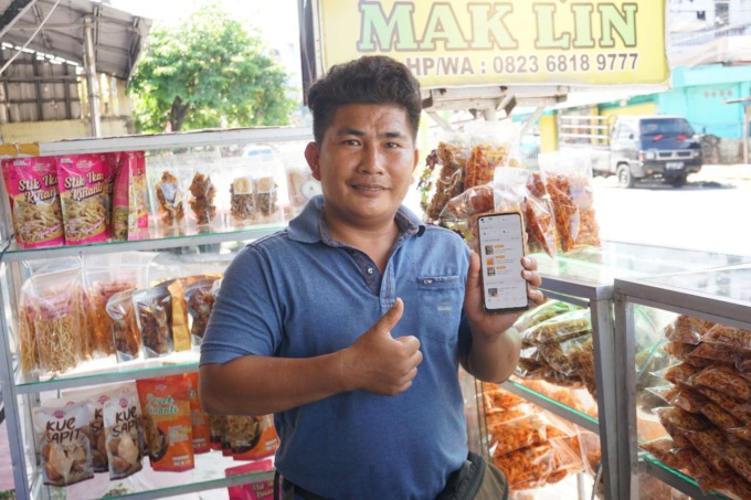 Ceramah Zega, salah satu mitra binaan rumah BUMN Sibolga telah merasakan manfaat fitur marketplace di aplikasi PLN Mobile