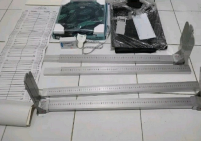 TERIMA: Dinkes Medan menerima alat Antropometri dari pemerintah pusat.