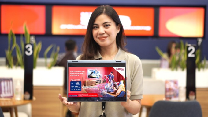 Paket JITU 1 menghadirkan layanan internet berkecepatan tinggi dengan harga terjangkau, yang menawarkan kecepatan hingga 100 Mbps untuk mendukung pengalaman digital tanpa batas bagi keluarga yang melakukan berbagai aktivitas digital di rumah.