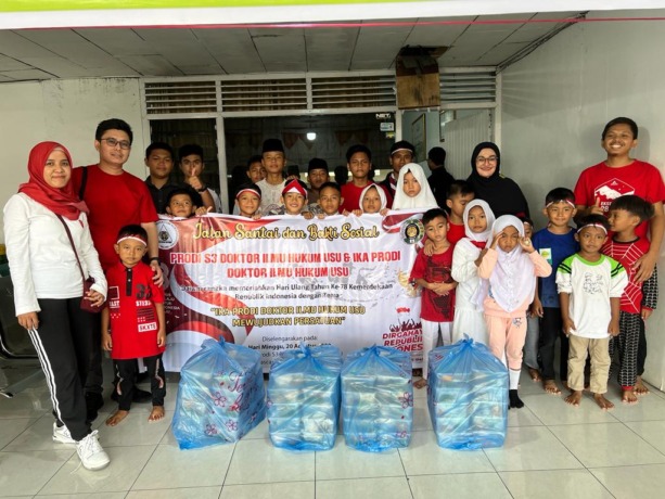 IKA dan mahasiswa Prodi Doktor Ilmu Hukum USU saat menggelar acara Jalan Santai dan Baksos, di Prodi S3 Doktor Ilmu Hukum USU (Pascasarjana Hukum USU), Jalan DR Mansyur Medan, dan di LazNas Rumah Yatim, Jalan Setia Budi Medan, Minggu (20/8). (Istimewa/Sum