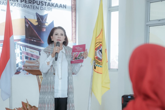 Bunda Literasi Kabupaten Dairi, Ny Romy Mariani Simarmata.Istimewa.