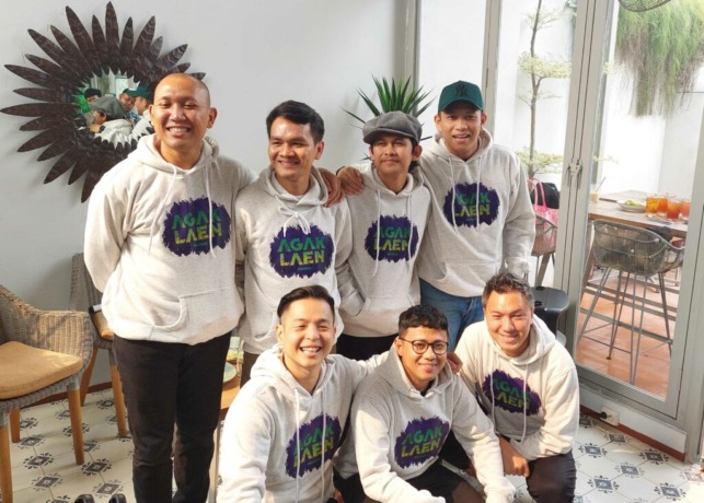 AGAK LAEN: Para pemain dan tim produksi Pilem Agak Laen usai jumpa pers di kawasan Jakarta Selatan, Jumat (1/9) lalu.