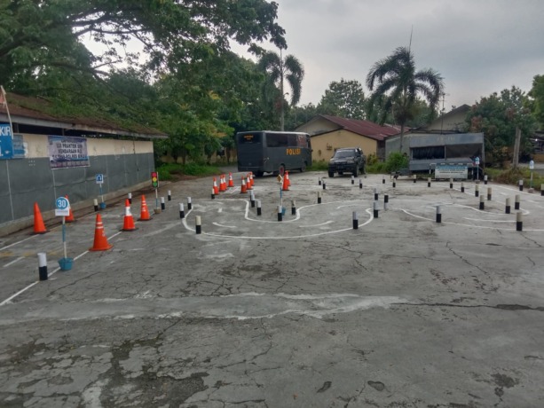 DIPERBARUI: Lapangan Uji Praktik SIM C di Polres Binjai yang telah diperbarui.