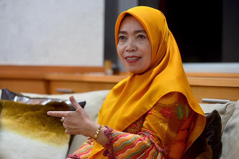 Nunuk Suryani.