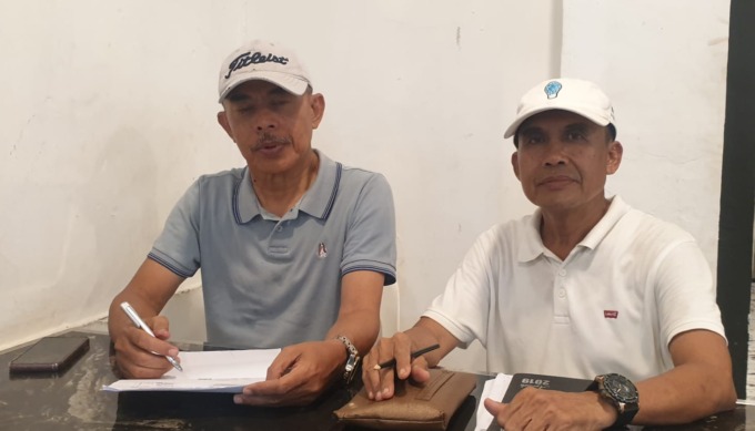 BERSAMA: Ketua Tim Penjaringan Bakal Calon Ketua Umum FORKI Medan, Helty Susilo (kiri) bersama Sekretaris Zulkifli Lubis. (IST)