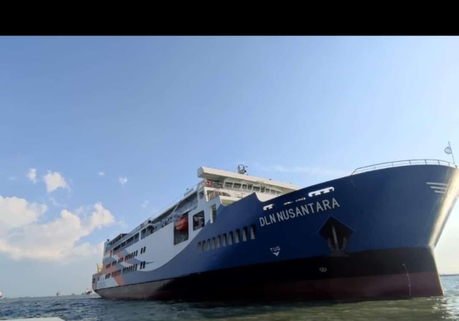 BERSANDAR: Kapal Roro Fery Milik PT Damai Lautan Nusantara (PT DLN), direncanakan akan bersandar di Terminal Pelabuhan Bandar Deli Belawan pada Sabtu, (14/10/2023).