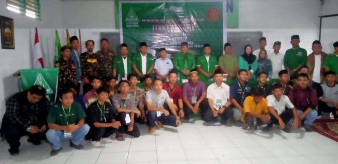 DIKLATSAR: PAC GP Ansor Kecamatan Padang Hilir Kota Tebingtinggi usai melaksanakan Diklatsar Banser se Satkorcab di Sekolah Yayasan Percontohan Kota Tebingtinggi.