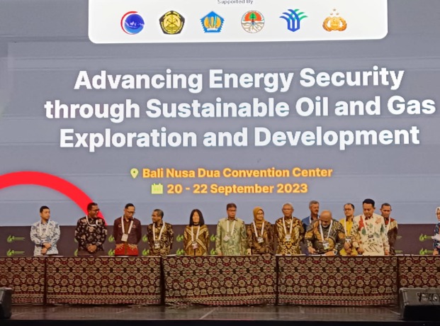 KERJA SAMA: Manajemen PGN saat menandatangani kerja sama untuk perkuat pasokan gas bumi.